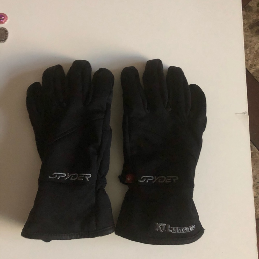 Ski season is coming. Awesome ski gloves